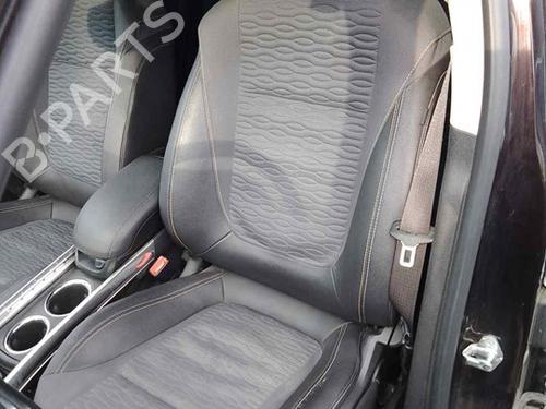 Used Left front seat OPEL ZAFIRA TOURER C (P12) [2011-2025]  28452943
