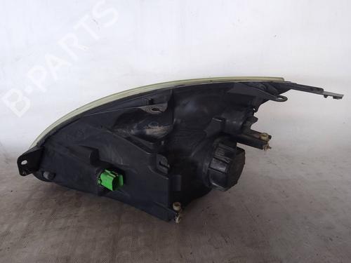 Right headlight FORD FIESTA V (JH_, JD_) 1.4 16V | BP26475510C29 