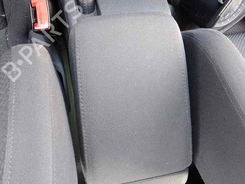 Used Armrest / Center console VW GOLF V (1K1) [2003-2010]  28453145