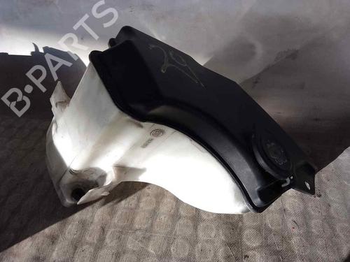 Used Windscreen washer tank BMW 3 (E46) 320 d (136 hp) 26469338