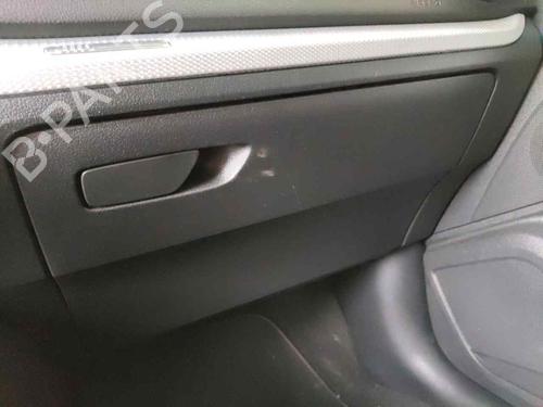 Used Glove box AUDI Q2 (GAB, GAG) 30 TDI (116 hp) 29634662
