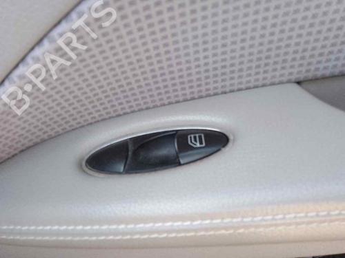 Used Right front window switch MERCEDES-BENZ E-CLASS (W211) E 320 CDI (211.026) (204 hp) 28453811