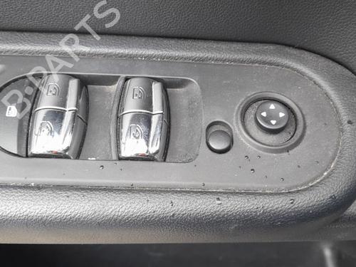 Used Left front window switch Left front window switch MINI MINI COUNTRYMAN (F60) One D (116 hp) 33020029 33020029