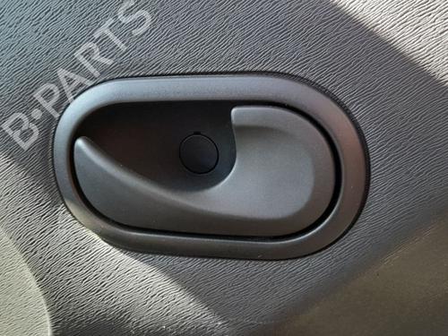 Højre fortil invendig håndtag Højre fortil invendig håndtag RENAULT KANGOO / GRAND KANGOO II (KW0/1_) 1.5 dCi 90 (KW05, KW08, KW0G, KW11) (90 hp) 34003851 34003851