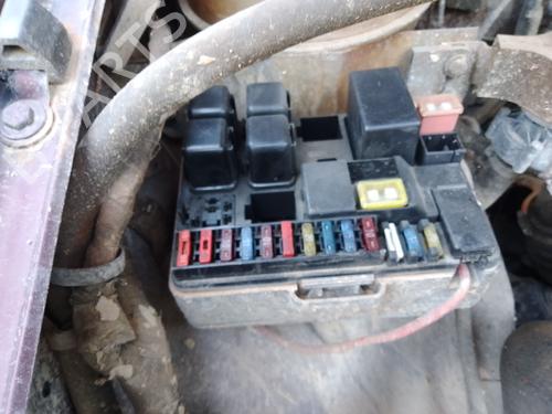 Used Fuse box OPEL FRONTERA A (U92) 2.3 TD (5JMWL4) (100 hp) 30680494
