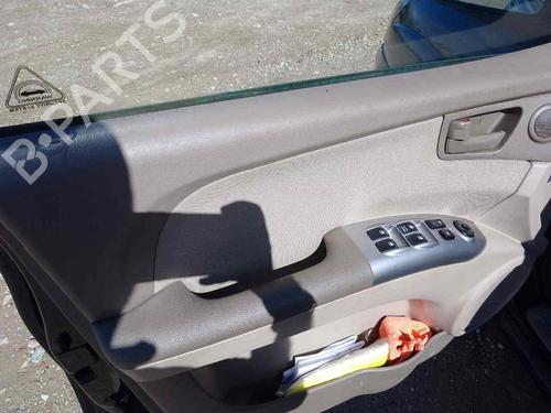 Armrest / Center console KIA SPORTAGE II (JE_, KM_) 2.0 CRDi | BP29944627I20