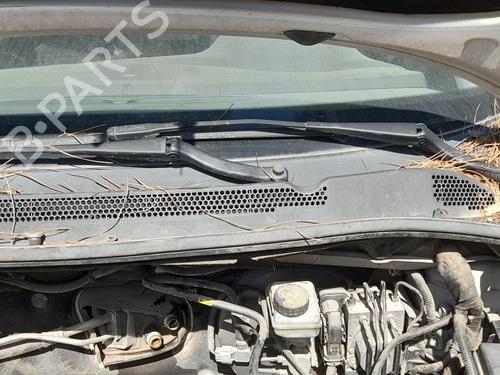 front-windshield-wiper-arm-opel-corsa-e-x15-2014-33552797 main image