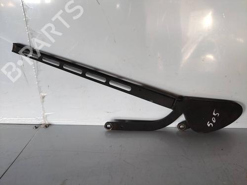 Used Front windshield wiper arm Front windshield wiper arm 39411868 39411868
