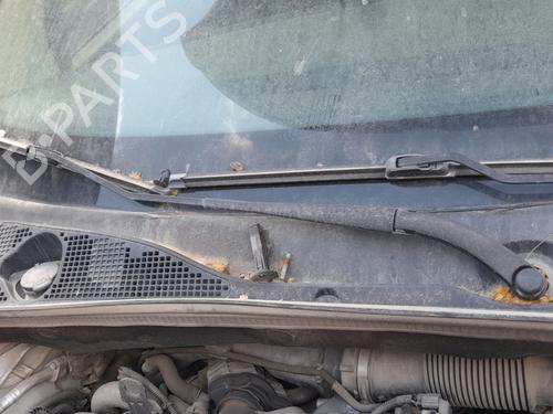 front-windshield-wiper-arm-dacia-dokker-mpv-ke_-2012-2013-2014-2015-2016-2017-2018-2019-2020-2021-33547572 main image