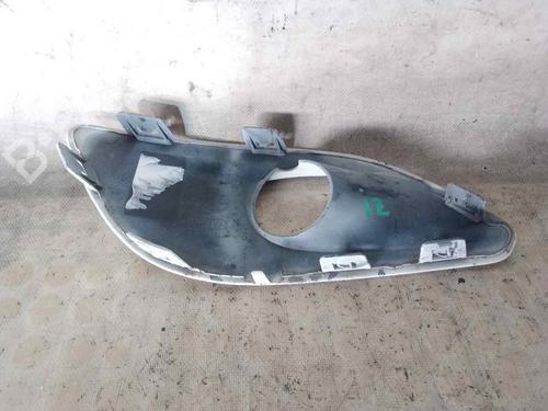 Grille PEUGEOT 308 II (LB_, LP_, LW_, LH_, L3_)  | BP26472568C40 