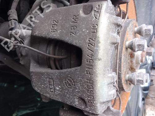 Bremssattel links vorne für ALFA ROMEO 147 (937_) 1.6 16V T.SPARK (937.AXA1A, 937.AXB1A, 937.BXB1A) (120 hp) 32211074