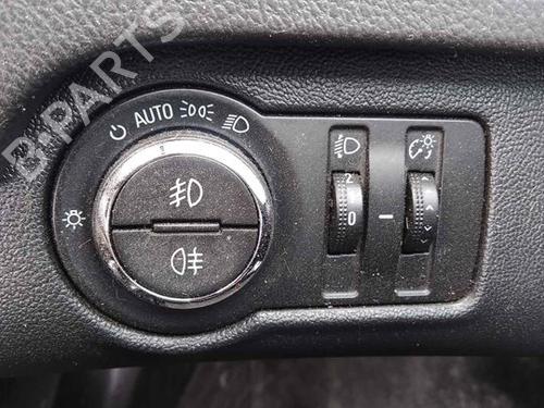 Used Headlight switch OPEL INSIGNIA A (G09) [2008-2017]  28462217
