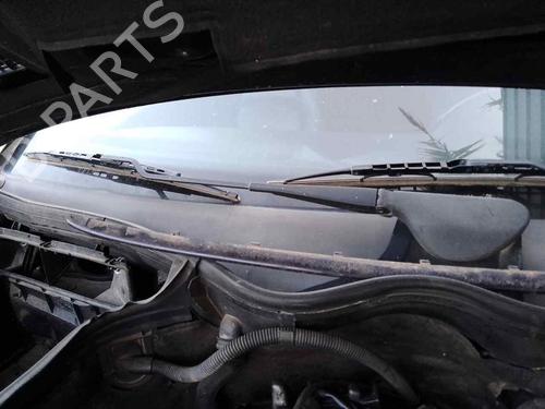 Used Front windshield wiper arm MERCEDES-BENZ C-CLASS (W203) [2000-2007]  28453174
