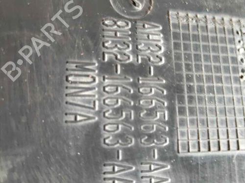 Wheel arch LAND ROVER RANGE ROVER SPORT I (L320) 3.0 D 4x4 | BP29726602C56 