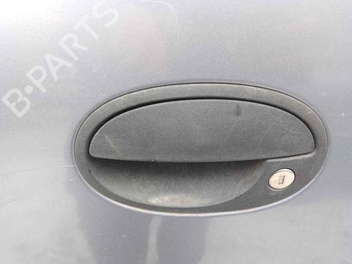 Used Front left exterior door handle OPEL MERIVA A MPV (X03) 1.7 DTI (E75) (75 hp) 28457564