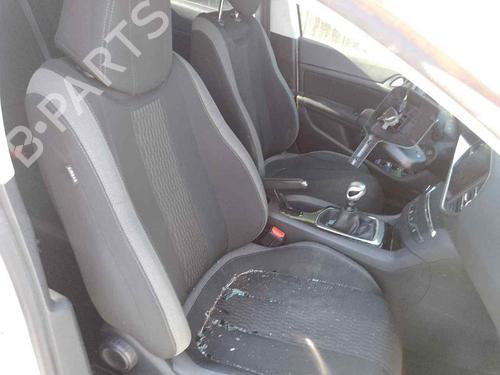 Used Seats set PEUGEOT 308 SW II (LC_, LJ_, LR_, LX_, L4_) 1.2 THP 130 (131 hp) 28457372
