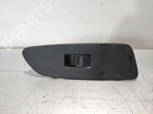 Used Right front window switch TOYOTA AURIS (_E15_) [2006-2013]  28458679