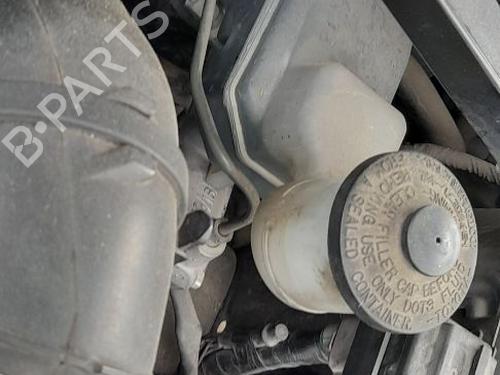Used Brake master cylinder Brake master cylinder TOYOTA RAV 4 II (_A2_) [2000-2005] 33619696 33619696