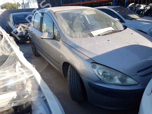 Left headlight PEUGEOT 307 (3A/C) 2.0 HDi 110 | BP26476480C28 