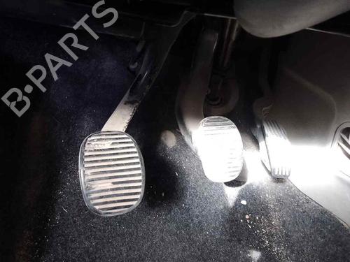 Used Clutch pedal FIAT STILO (192_) 1.9 JTD (192_XE1A) (115 hp) 28458760