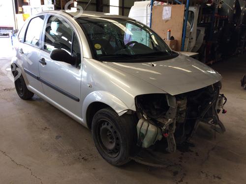 Used Front windshield wiper arm CITROËN C3 I (FC_, FN_) 1.4 i (73 hp) 26425183