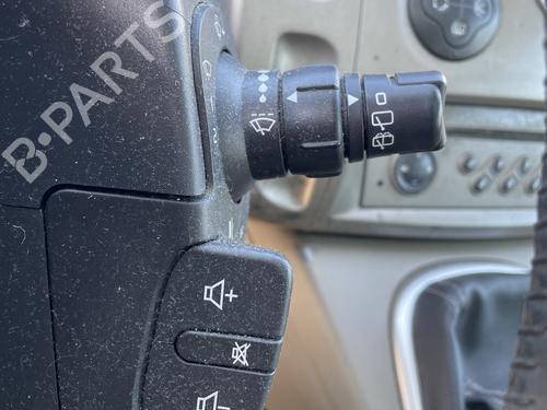 Used Steering column stalk RENAULT GRAND SCÉNIC II (JM0/1_) 1.9 dCi (JM0G, JM12, JM1G, JM2C) (120 hp) 26425590