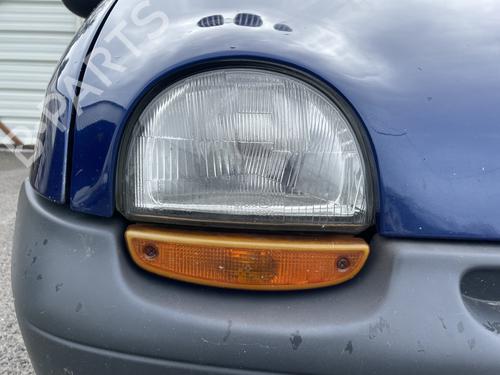 Used Right headlight Right headlight RENAULT TWINGO I (C06_) 1.2 (C066, C068) (58 hp) 32696779 32696779