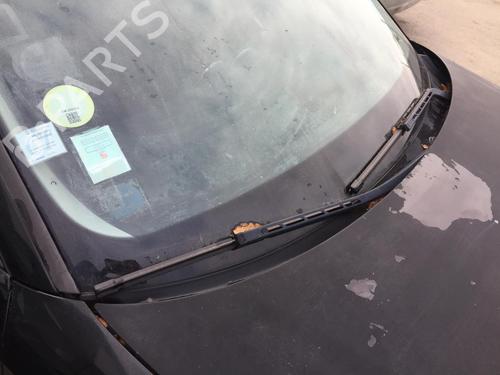 Used Front windshield wiper arm AUDI A3 (8P1) 1.6 TDI (105 hp) 30463546