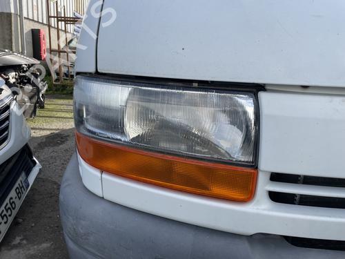 Used Right headlight Right headlight RENAULT MASTER II Van (FD) 2.5 D (FD0A, FD0E, FD2E, FD3E) (80 hp) 33180907 33180907