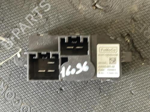 Varmeblæsermodstand FORD KUGA I 2.0 TDCi (140 hp) 26427803