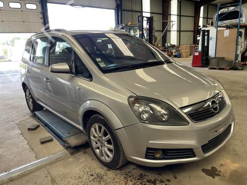 Grille OPEL ZAFIRA / ZAFIRA FAMILY B (A05) 1.9 CDTI (M75) | BP26426755C40 