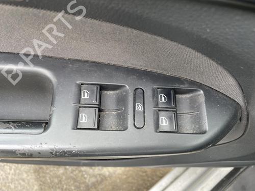Used Left front window switch Left front window switch 38477013 38477013