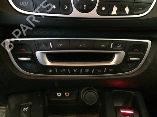 Used Climate control RENAULT GRAND SCÉNIC III (JZ0/1_) 1.9 dCi (JZ0J, JZ0N, JZ1K, JZ1S) (131 hp) 26417795