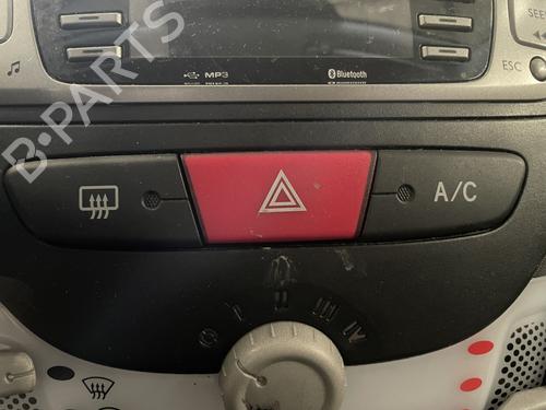 Used Warning switch TOYOTA AYGO (_B1_) 1.0 (KGB10_, KGB10R) (68 hp) 31624519
