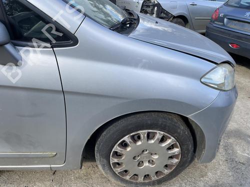right-front-fenders-honda-fr-v-be-2004-36954207 main image