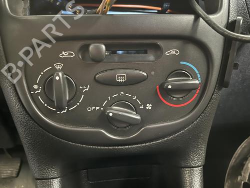 Comando clima PEUGEOT 206 Hatchback (2A/C) 1.1 i (60 hp) 31288775