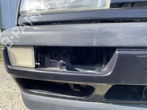 Used Front bumper Front bumper VW VENTO (1H2) 1.9 TD (75 hp) 33475069 33475069