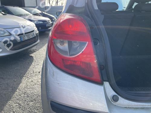 left-taillight-renault-clio-iii-br01-cr01-2005-2006-2007-2008-2009-2010-2011-2012-2013-2014-31288733 main image