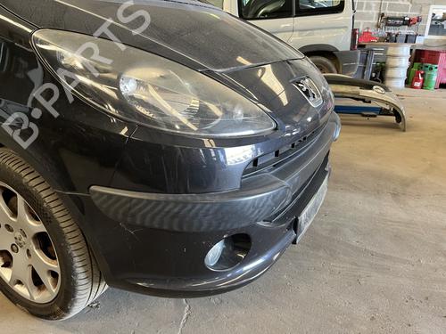 Used Right headlight Right headlight PEUGEOT 1007 (KM_) 1.6 HDi (109 hp) 36099278 36099278