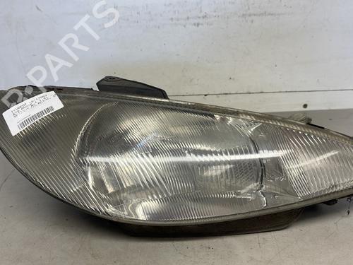 Højre forlygte PEUGEOT 206 Hatchback (2A/C) 1.4 i (75 hp) 26415567