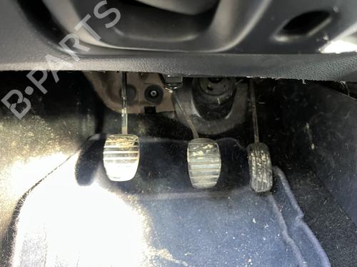 Used Break pedal Break pedal 36941781 36941781