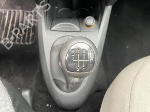 Used Gear lever RENAULT CLIO II (BB_, CB_) 1.2 16V (BB05, BB0W, BB11, BB27, BB2T, BB2U, BB2V, CB05,... (75 hp) 32451937