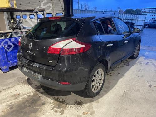 Rear parcel shelf RENAULT MEGANE III Hatchback (BZ0/1_, B3_) 1.9 dCi (BZ0N, BZ0J) | BP26427737C85 