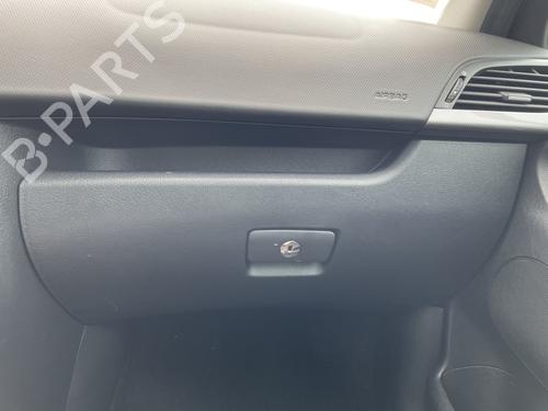 Hanskerom PEUGEOT 207 (WA_, WC_) 1.6 HDi (90 hp) 33204377