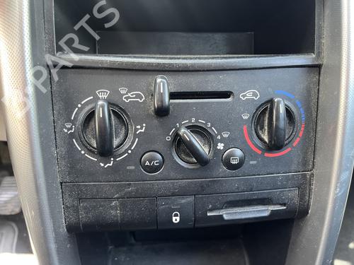Comando chauffage Comando chauffage PEUGEOT 207 (WA_, WC_) 1.4 16V (95 hp) 35992074 35992074