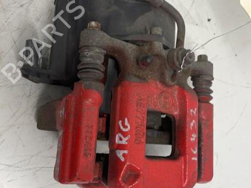 Used Left rear brake caliper Left rear brake caliper PEUGEOT 308 II (LB_, LP_, LW_, LH_, L3_) 1.6 BlueHDi 120 (120 hp) 26416495 26416495