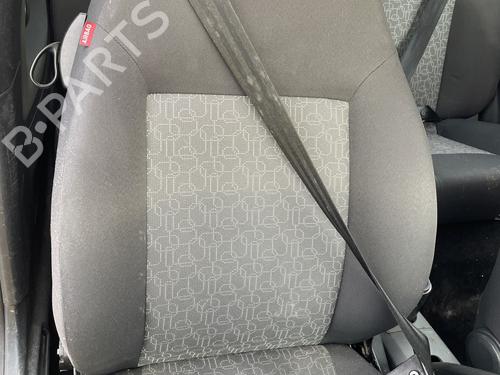 Engache cinturón SEAT IBIZA III (6L1) 1.2 12V (70 hp) 31017559