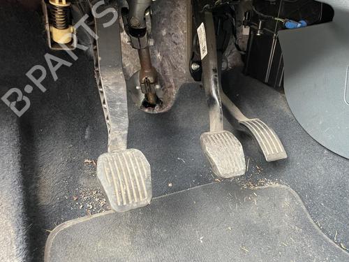 Pedal Pedal FORD C-MAX II (DXA/CB7, DXA/CEU) 1.0 EcoBoost (125 hp) 36752703 36752703