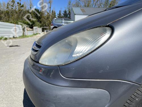 Left headlight CITROËN XSARA PICASSO (N68) 2.0 HDi | BP26425522C28 