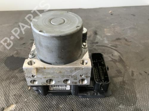 Used ABS pump PEUGEOT 308 I (4A_, 4C_) 1.6 HDi (109 hp) 26427960